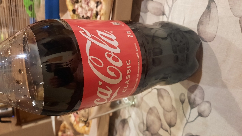 Безалкогольный газированный напиток Coca-Cola, 2 л