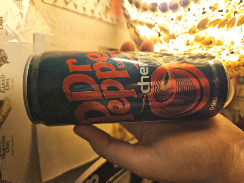 Безалкогольный газированный напиток Dr Pepper Cherry, 330 мл