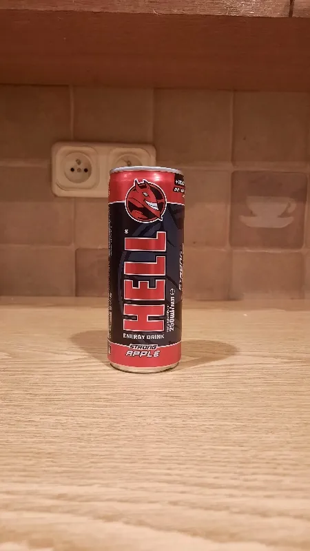 Энергетический напиток Hell Strong Apple, 250 мл