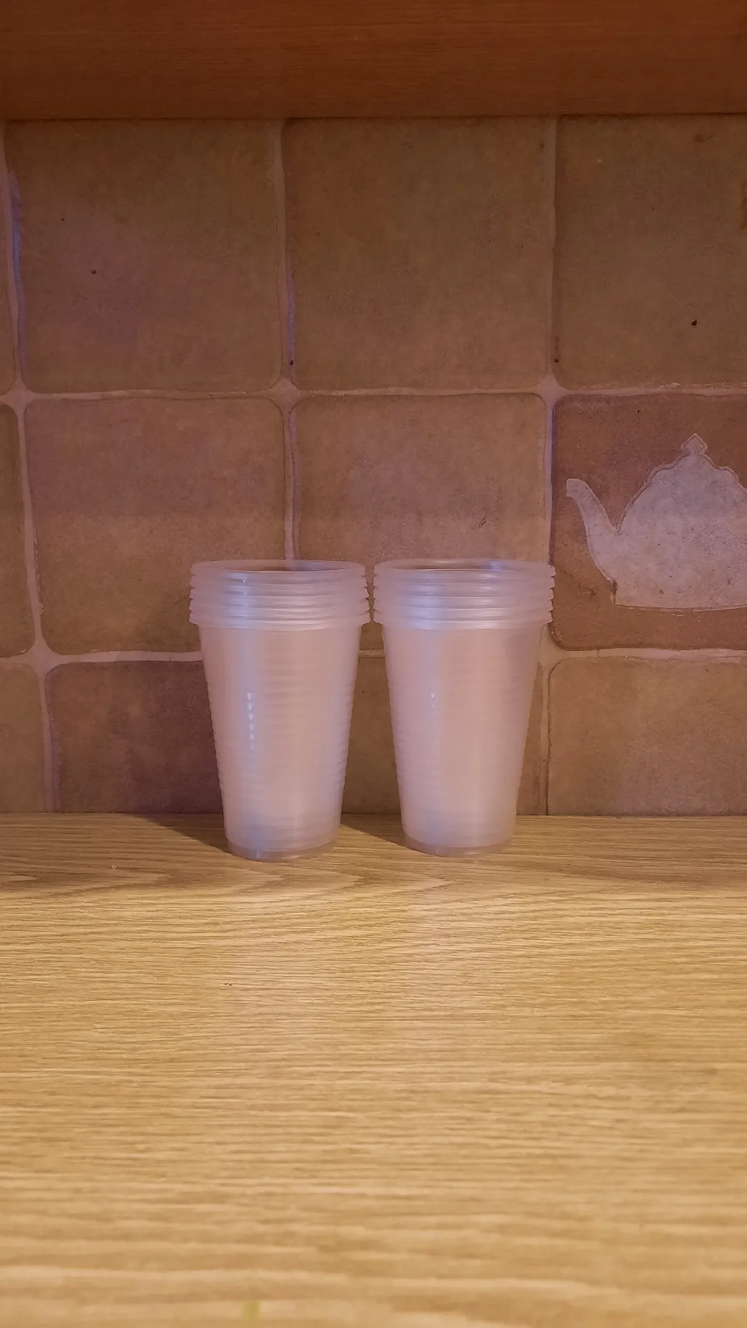 Одноразовые пластиковые стаканчики, 200 мл, 10 шт.