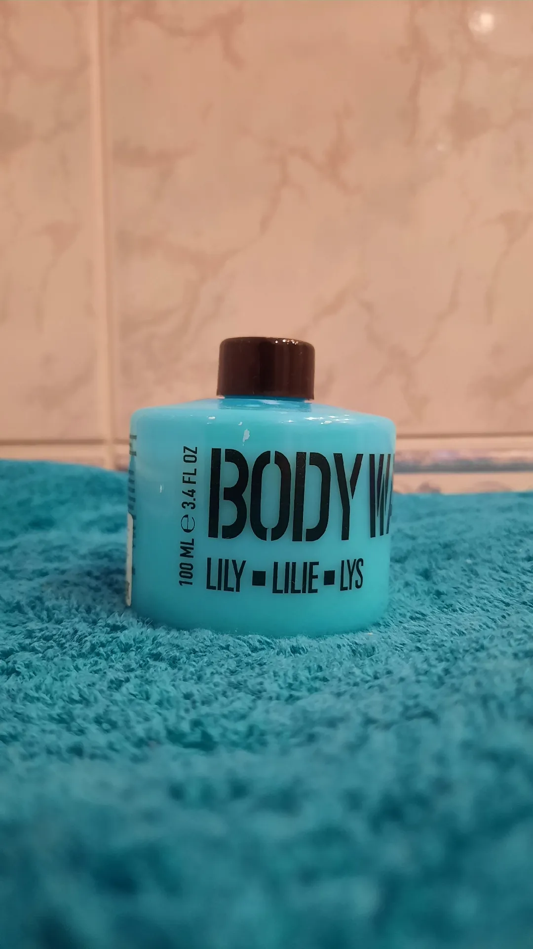 Гель для душа Body Wash «Lily», 100 мл