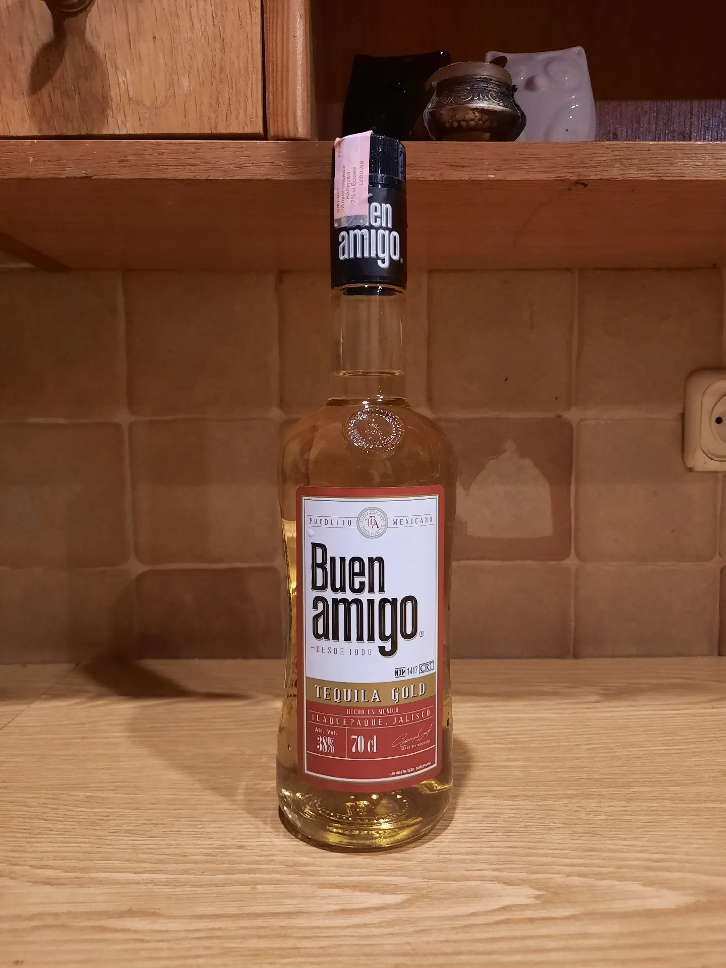 Текила Buen Amigo Gold, 0,7 л, 38%