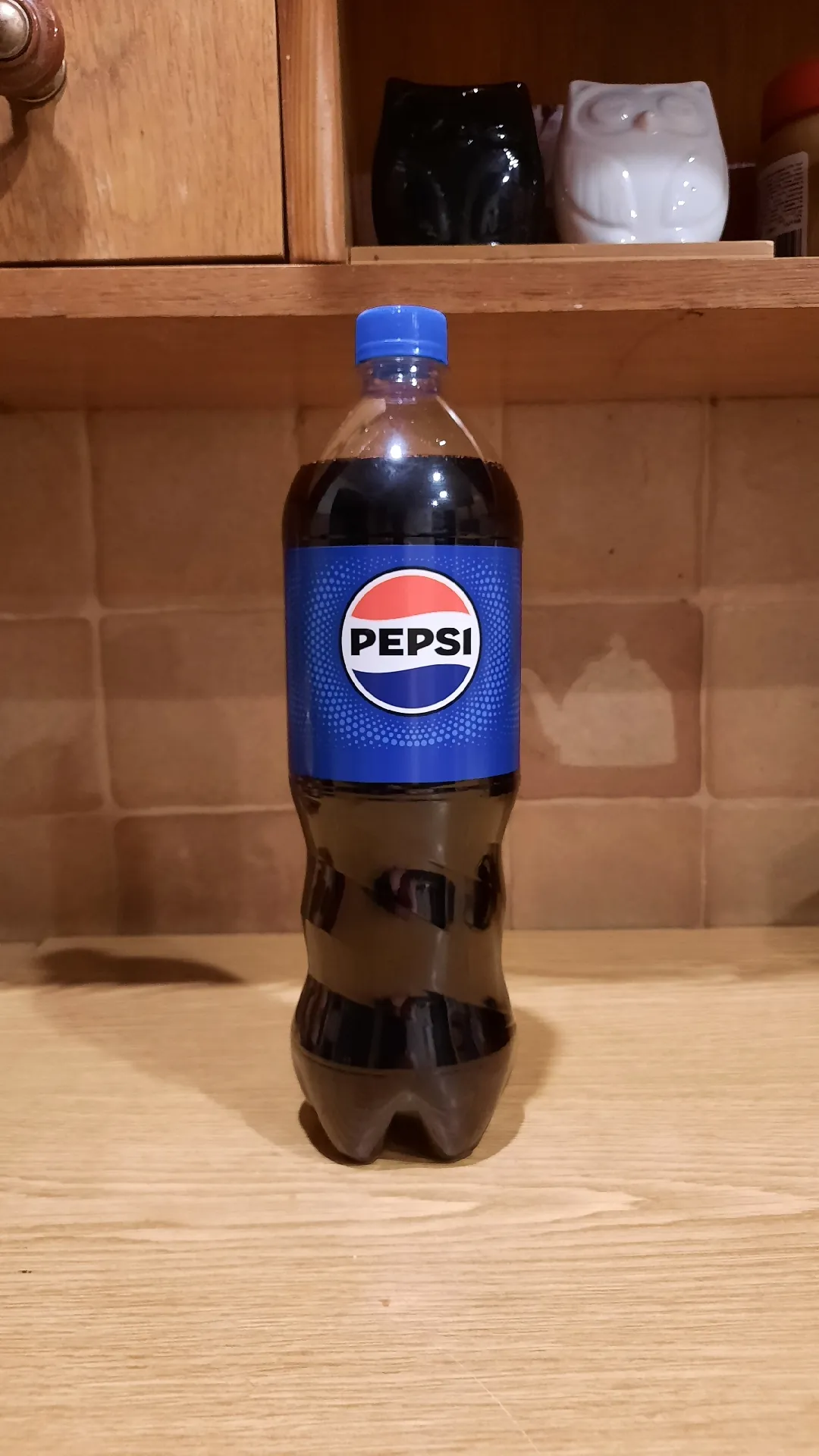 Безалкогольный газированный напиток Pepsi, 1 л