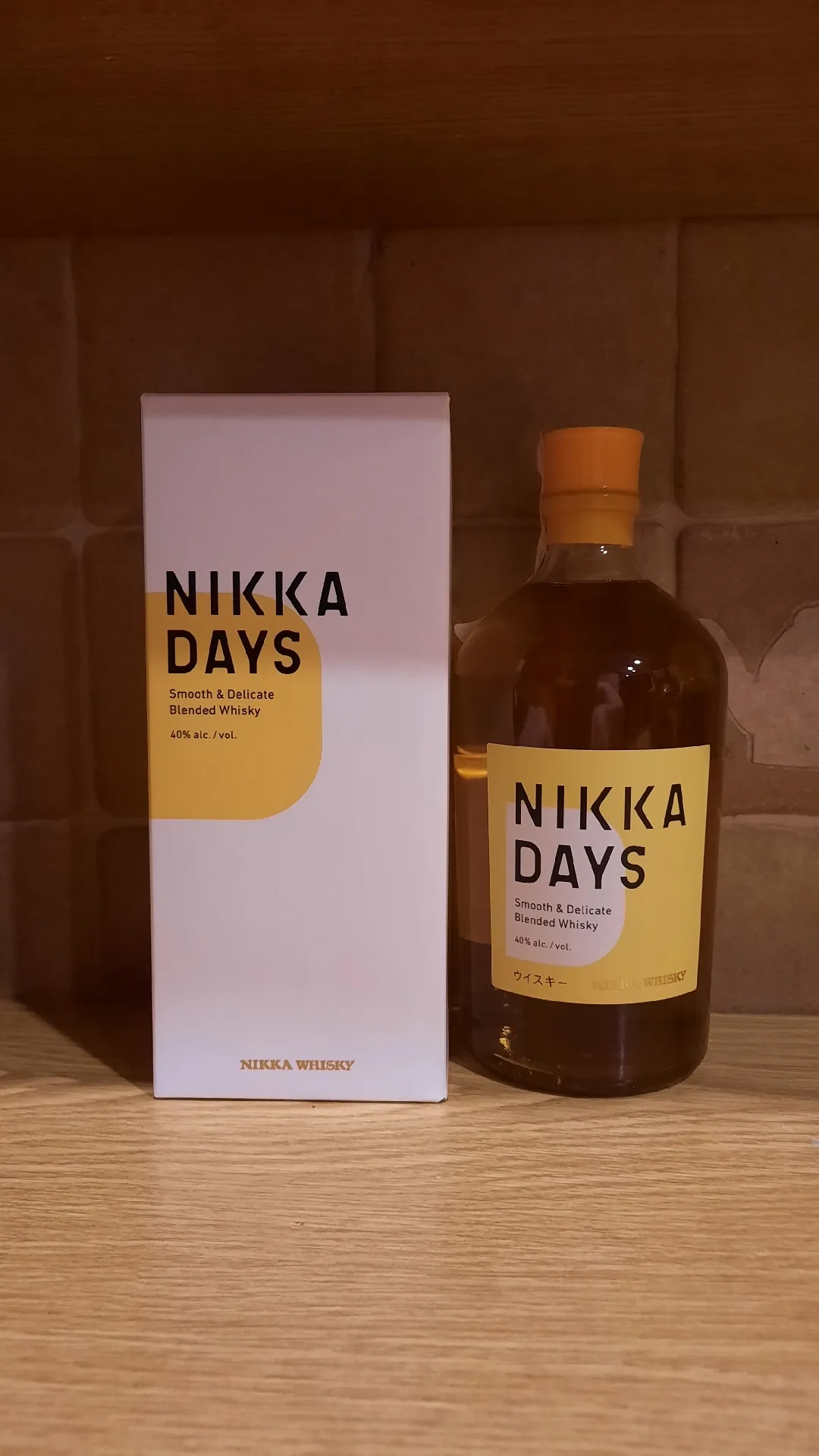 Виски Nikka Days Blended Japanese Whisky, 40%, 0,7 л, подарочная коробка