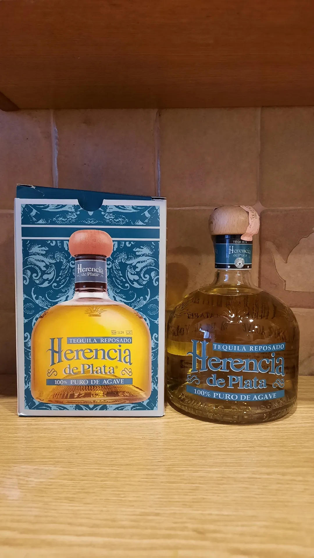 Текила Herencia de Plata Reposado в подарочной коробке, 38%, 0,7 л