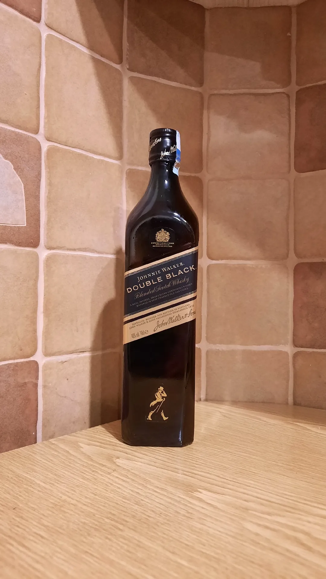 Виски Johnnie Walker Double Black Blended Scotch Whisky, 40%, 0,7 л