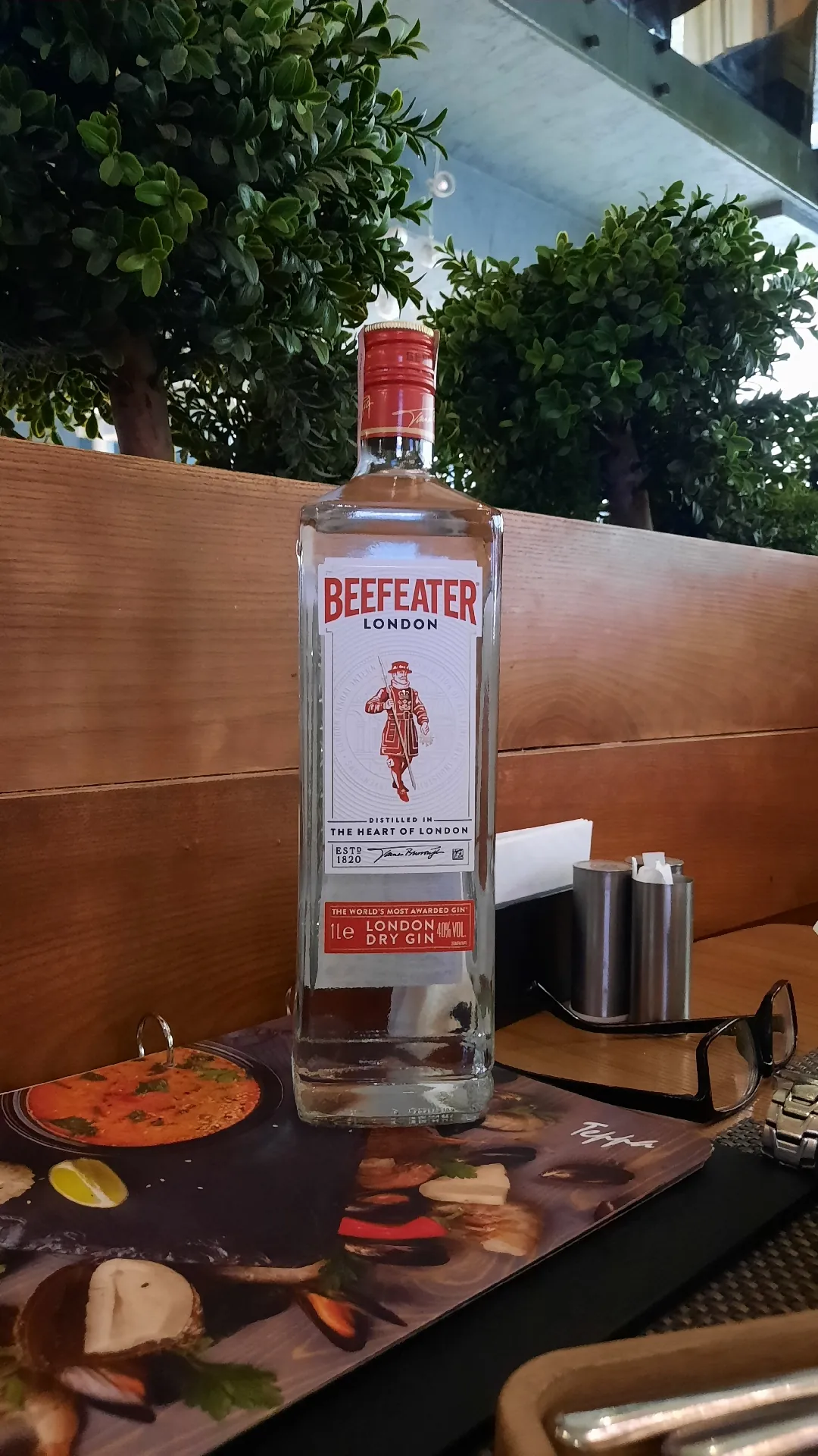 Джин Beefeater London Dry Gin, 40%, 1 л