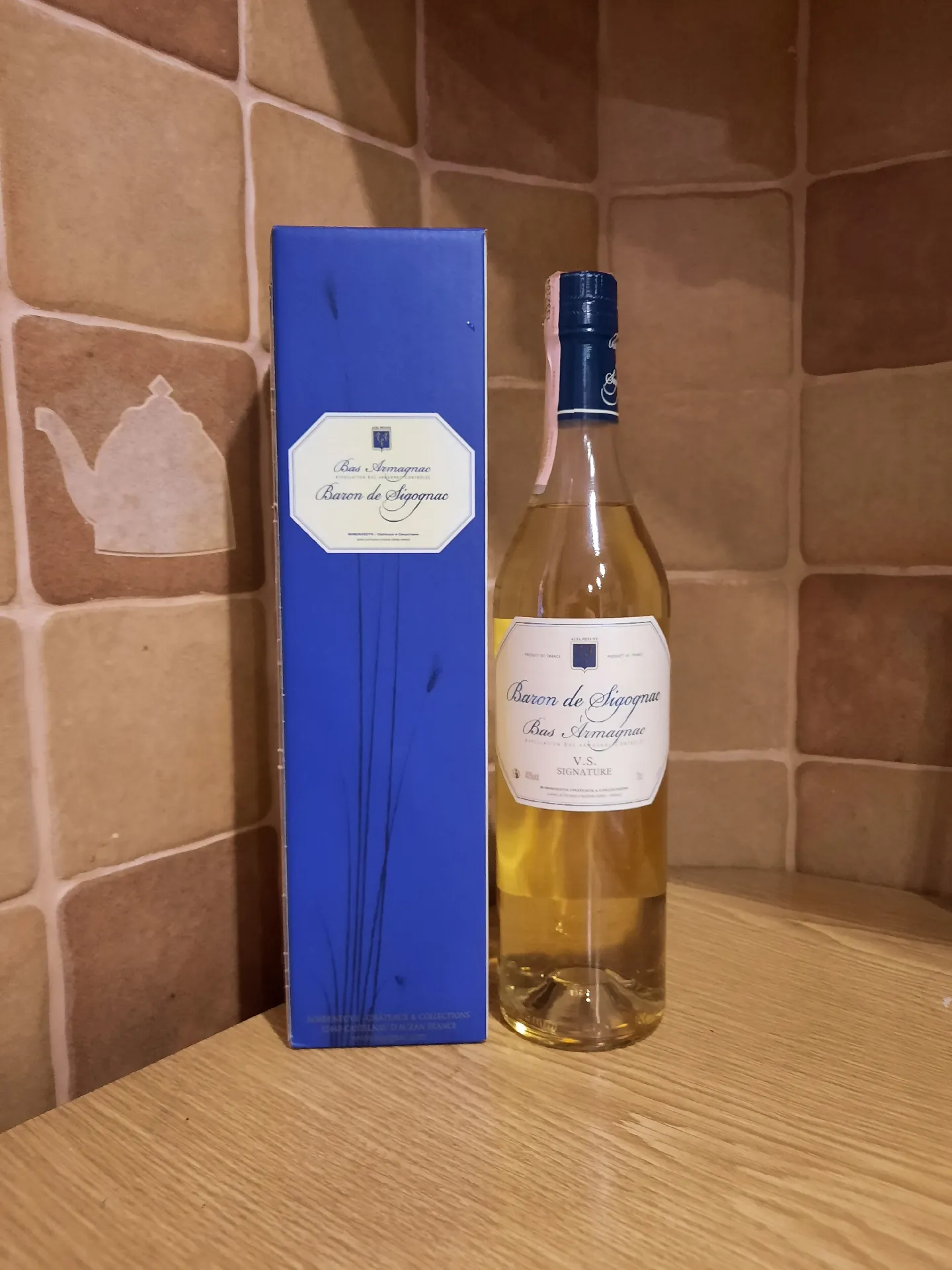 Арманьяк Baron de Sigognac Bas Armagnac VS Signature в подарочной упаковке, 40%, 0,7 л