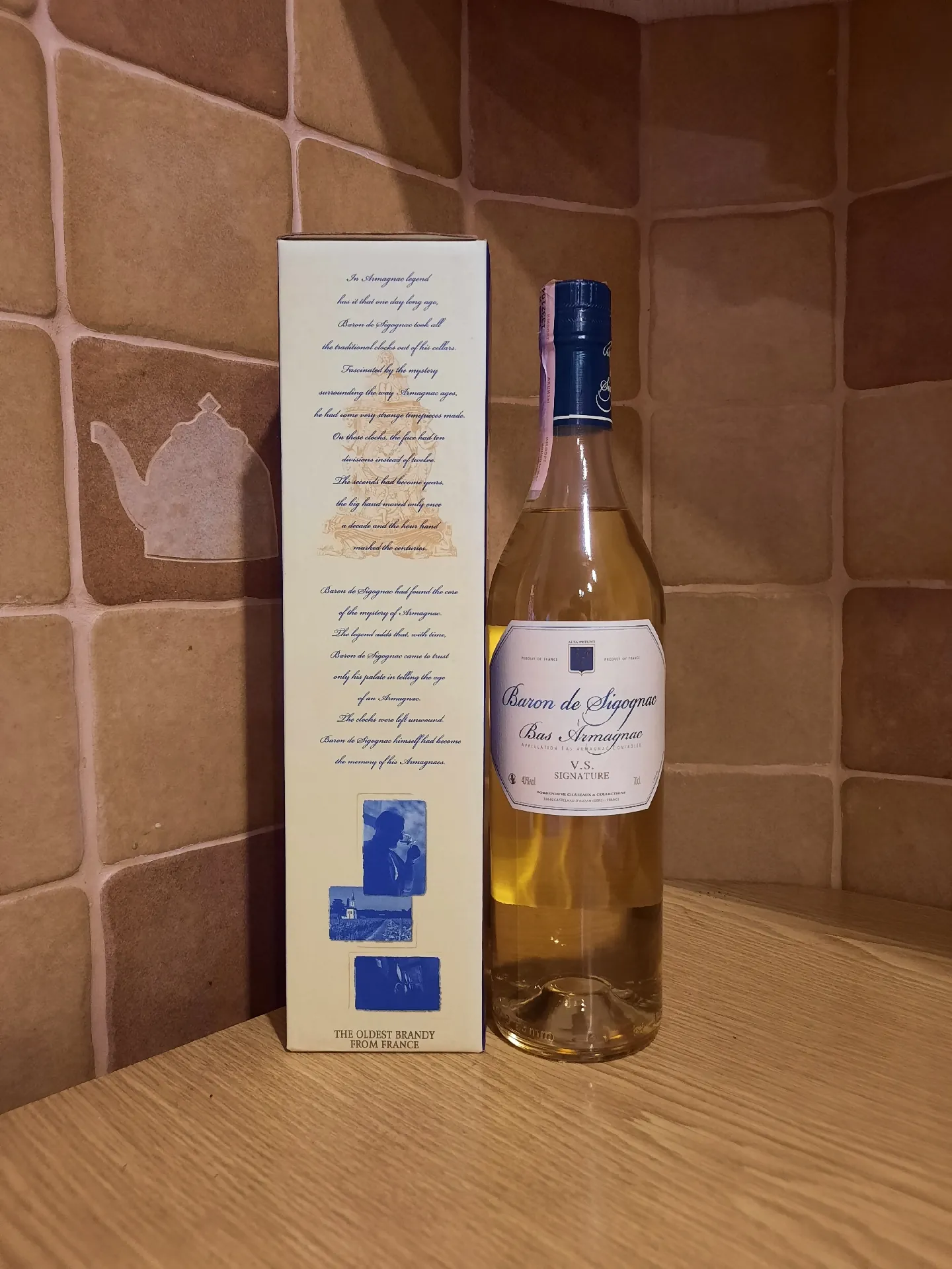 Арманьяк Baron de Sigognac Bas Armagnac V.S. Signature в подарочной коробке, 40%, 0,7 л