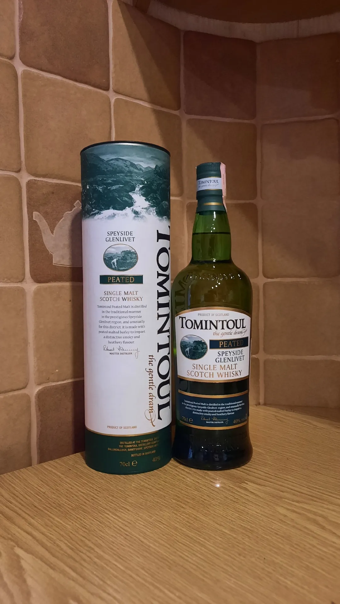Название Шотландский односолодовый виски Tomintoul Peated Speyside Glenlivet в подарочной тубе, 40%, 0,7 л