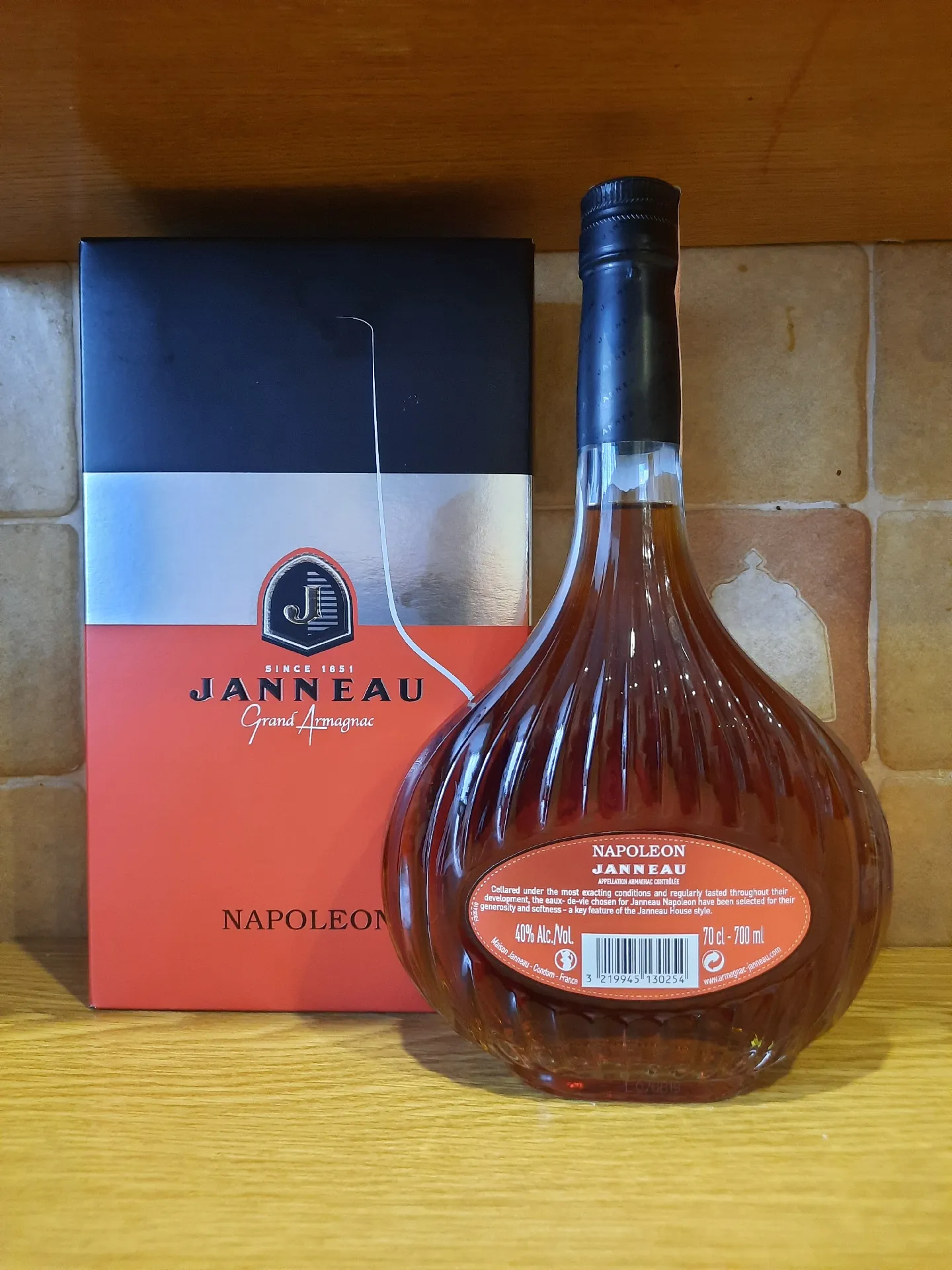 Арманьяк Janneau Napoleon Grand Armagnac в подарочной упаковке, 40%, 0,7 л